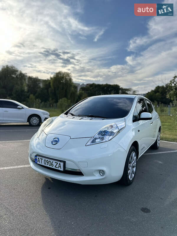 Nissan Leaf 2011