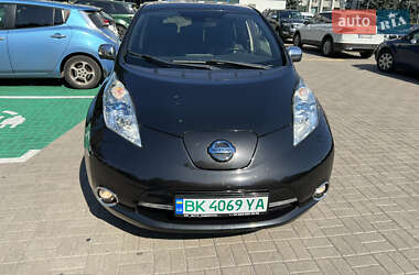 Хэтчбек Nissan Leaf 2013 в Ровно