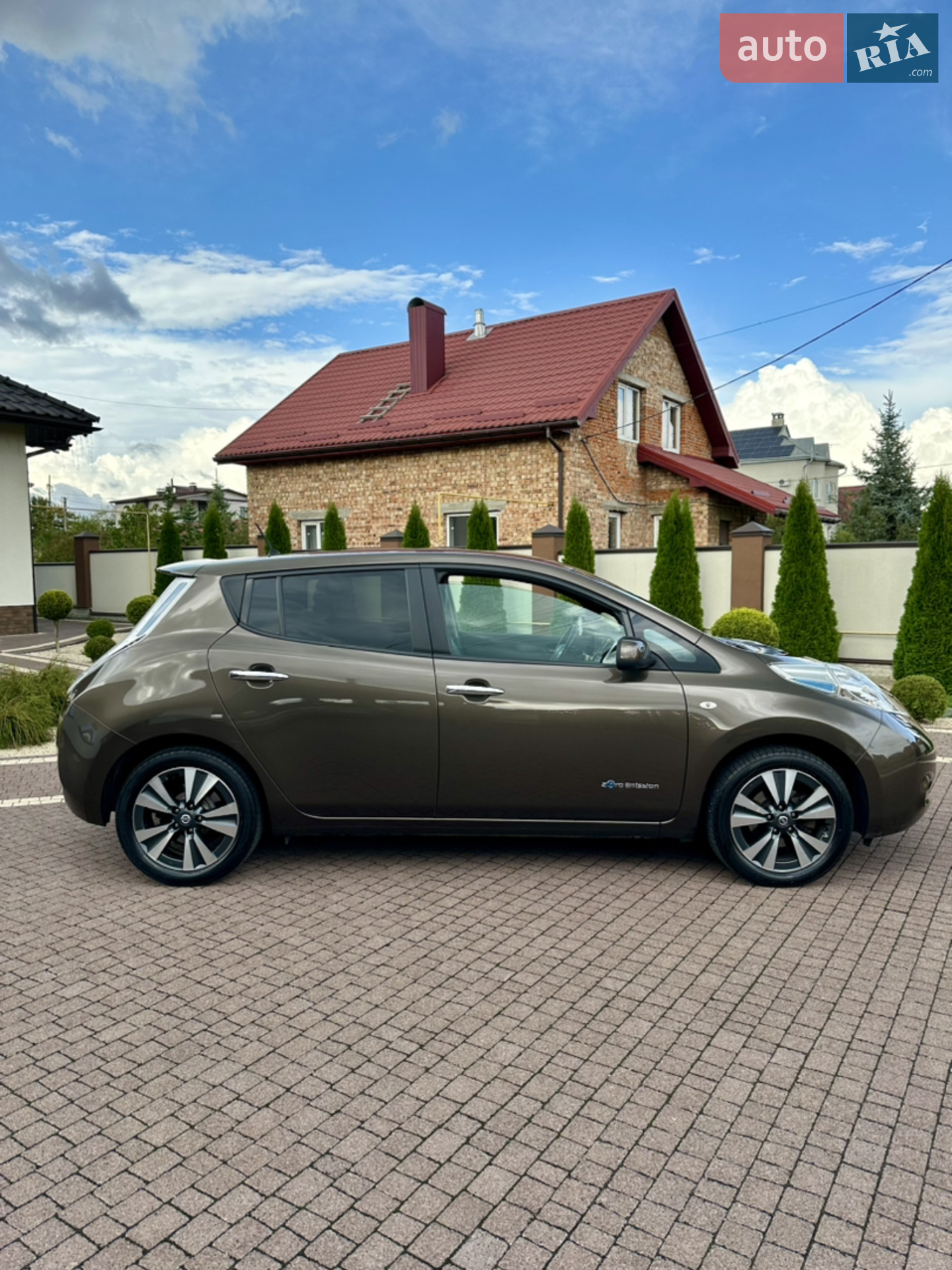 2016 Nissan Leaf - мініатюра 4