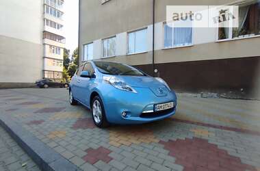 Хетчбек Nissan Leaf 2012 в Звягелі