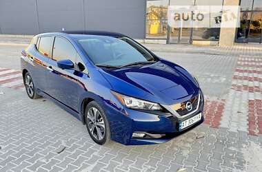 Хетчбек Nissan Leaf 2022 в Калуші