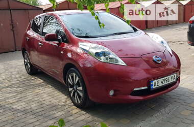 Хэтчбек Nissan Leaf 2014 в Днепре