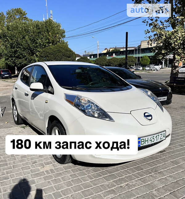 Хэтчбек Nissan Leaf 2013 в Одессе