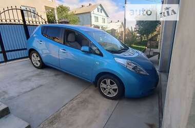 Хэтчбек Nissan Leaf 2012 в Черновцах