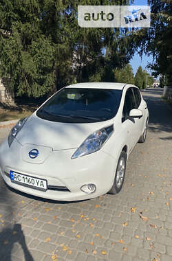 Хэтчбек Nissan Leaf 2013 в Ратным