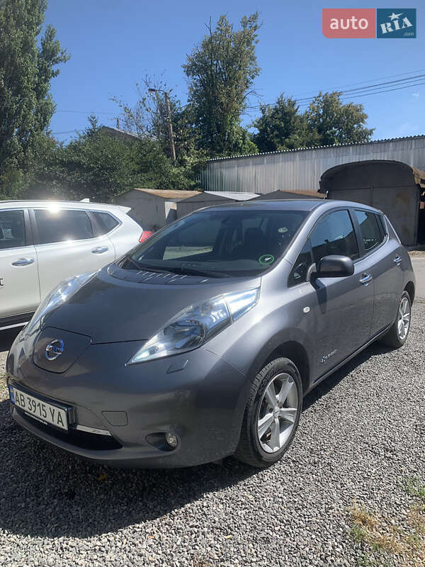 Хетчбек Nissan Leaf 2013 в Вінниці