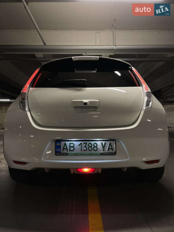 Хетчбек Nissan Leaf 2014 в Вінниці