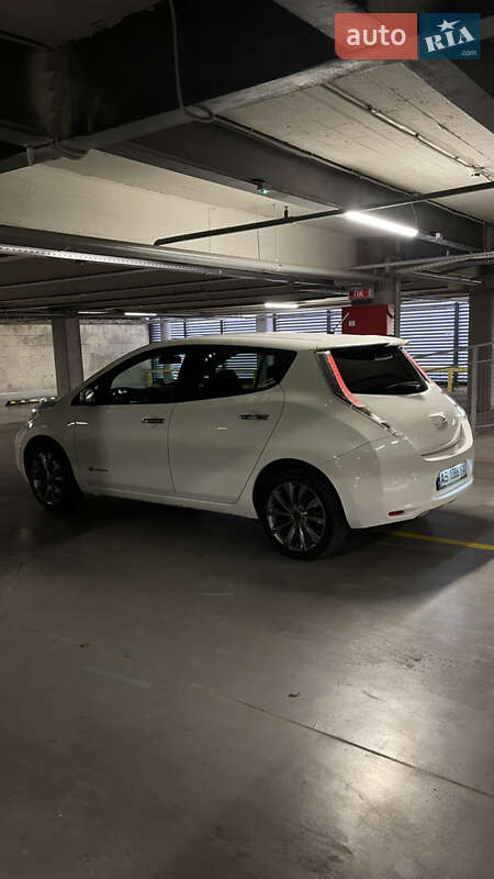 Хетчбек Nissan Leaf 2014 в Вінниці