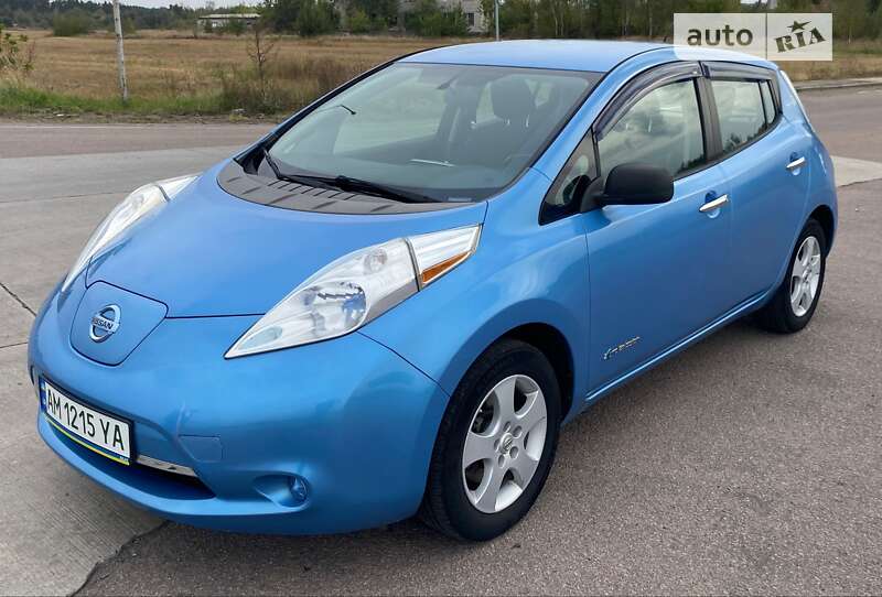 Хетчбек Nissan Leaf 2014 в Коростені