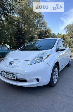 Хэтчбек Nissan Leaf 2013 в Каменском