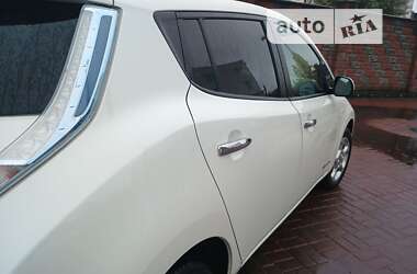 Хетчбек Nissan Leaf 2014 в Рівному