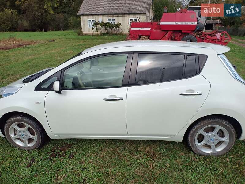 Хэтчбек Nissan Leaf 2011 в Сторожинце фото 4 Хэтчбек Nissan Leaf 2011 в Сторожинце