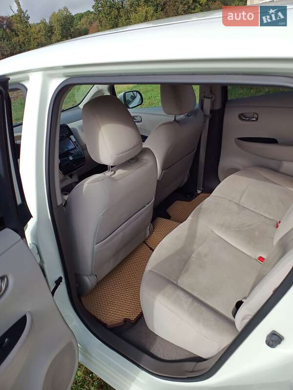 Хэтчбек Nissan Leaf 2011 в Сторожинце фото 18 Хэтчбек Nissan Leaf 2011 в Сторожинце