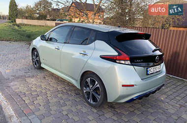 Хэтчбек Nissan Leaf 2018 в 