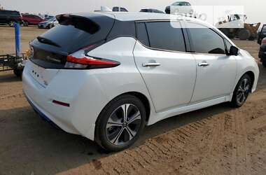 Хэтчбек Nissan Leaf 2022 в Черновцах