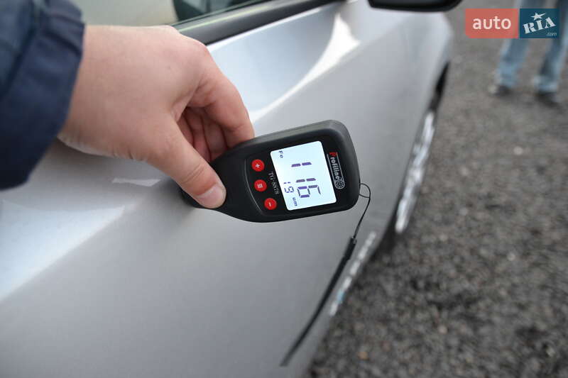 Хэтчбек Nissan Leaf 2015 в Луцке