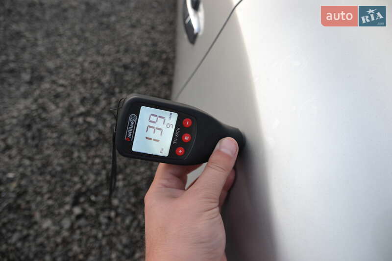 Хэтчбек Nissan Leaf 2015 в Луцке