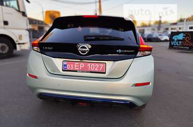 Хэтчбек Nissan Leaf 2018 в 