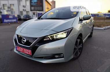 Хэтчбек Nissan Leaf 2018 в 