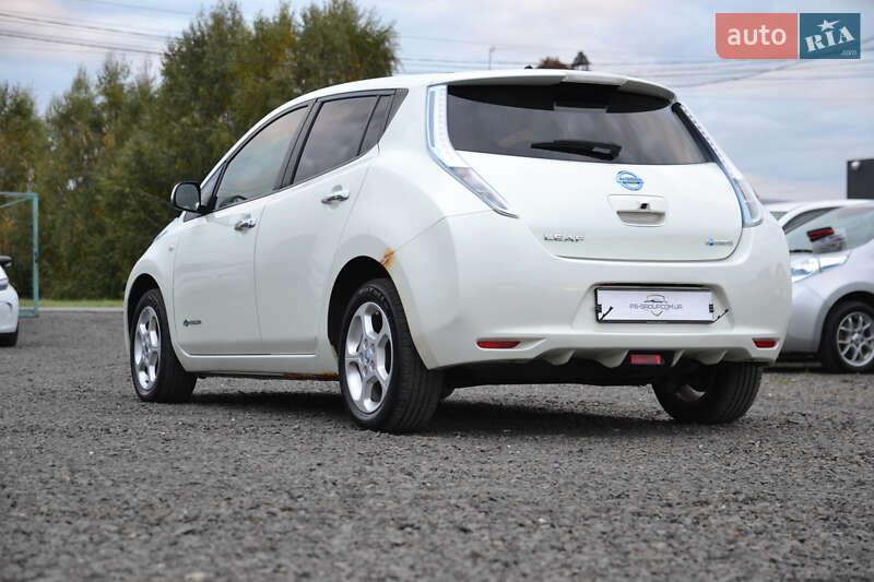 Хэтчбек Nissan Leaf 2013 в Луцке