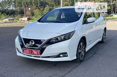 Хетчбек Nissan Leaf 2018 в Дубні