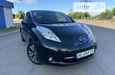 Хэтчбек Nissan Leaf 2013 в Днепре