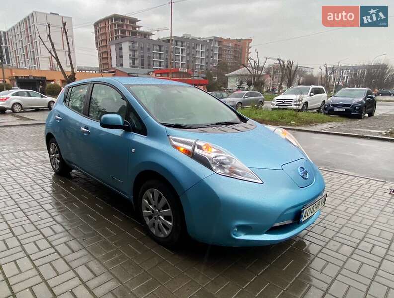 Хетчбек Nissan Leaf 2015 в Ужгороді фото 6 Хетчбек Nissan Leaf 2015 в Ужгороді