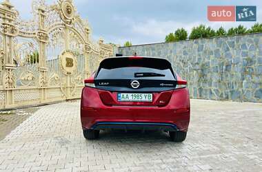 Хэтчбек Nissan Leaf 2018 в Киеве