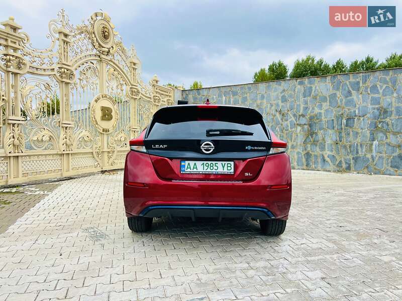 Хэтчбек Nissan Leaf 2018 в Киеве