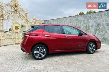 Хэтчбек Nissan Leaf 2018 в Киеве