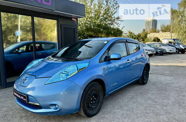 Хэтчбек Nissan Leaf 2013 в Киеве