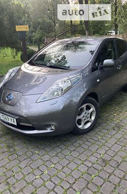 Хэтчбек Nissan Leaf 2014 в Львове