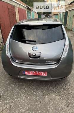 Хэтчбек Nissan Leaf 2014 в Ровно