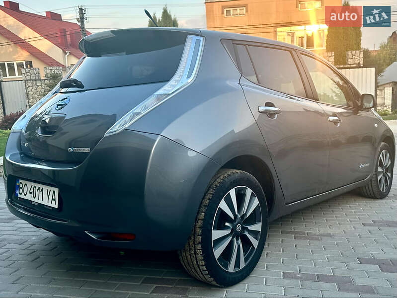 Хетчбек Nissan Leaf 2013 в Тернополі фото 6 Хетчбек Nissan Leaf 2013 в Тернополі