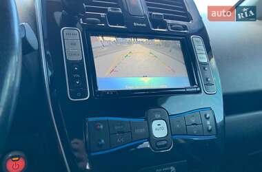 Хэтчбек Nissan Leaf 2014 в 