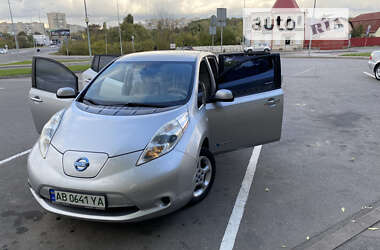 Хетчбек Nissan Leaf 2011 в Вінниці