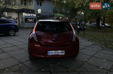 Хэтчбек Nissan Leaf 2015 в Львове