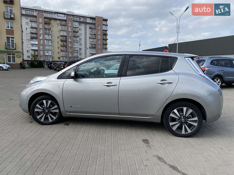 Хетчбек Nissan Leaf 2015 в Житомирі фото 6 Хетчбек Nissan Leaf 2015 в Житомирі