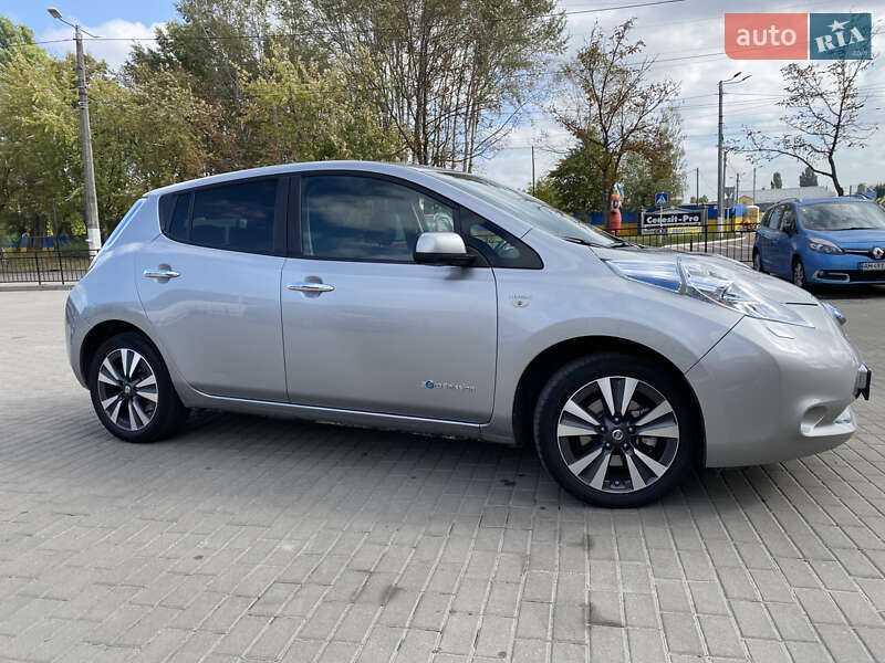 Хетчбек Nissan Leaf 2015 в Житомирі фото 10 Хетчбек Nissan Leaf 2015 в Житомирі