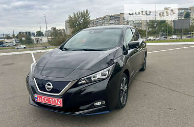 Хэтчбек Nissan Leaf 2019 в Киеве