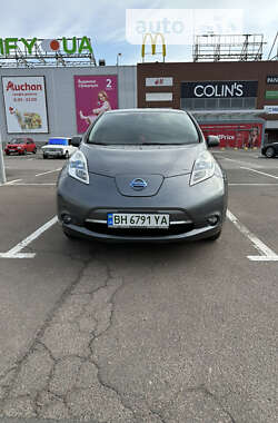 Хэтчбек Nissan Leaf 2014 в Одессе