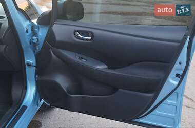 Хэтчбек Nissan Leaf 2015 в Каменском