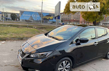 Хетчбек Nissan Leaf 2021 в Дніпрі