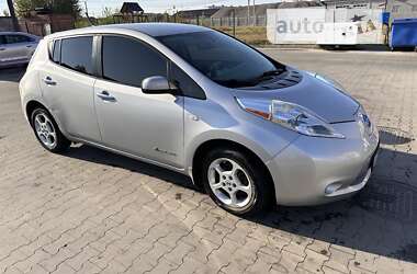 Хэтчбек Nissan Leaf 2011 в Киеве