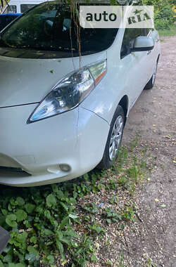 Хетчбек Nissan Leaf 2015 в Одесі