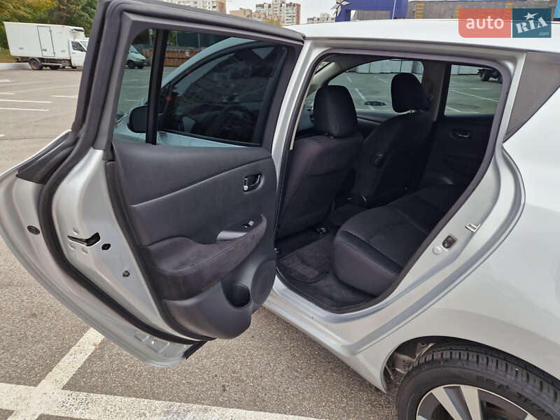 Хэтчбек Nissan Leaf 2014 в Киеве