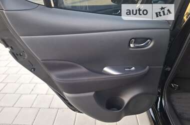 Хэтчбек Nissan Leaf 2021 в 