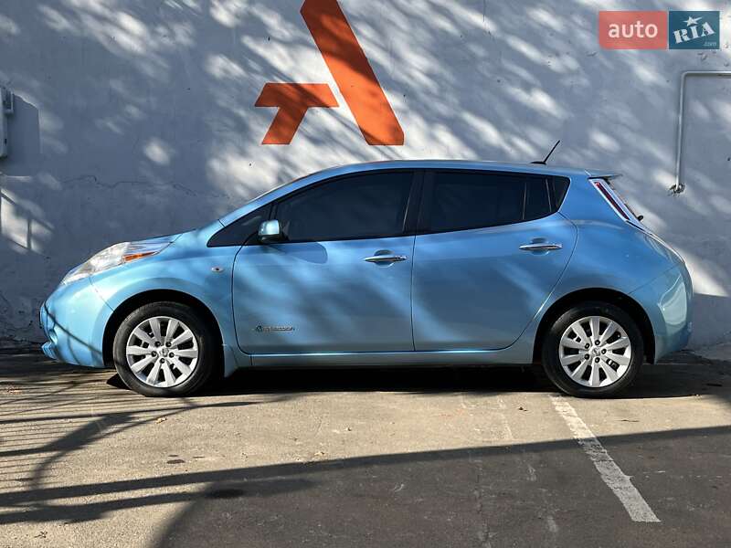 Хэтчбек Nissan Leaf 2014 в Одессе