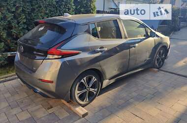 Хэтчбек Nissan Leaf 2018 в Тернополе