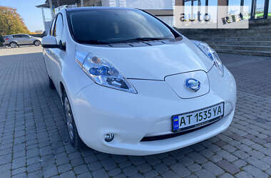 Хетчбек Nissan Leaf 2015 в Снятині